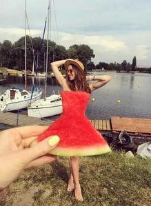 吃瓜的人拍照姿势,揭秘吃瓜群众拍照姿势大赏